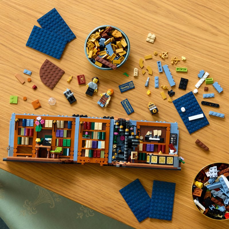 LEGO® Icons 11379 Knižní zarážka: Knihkupectví