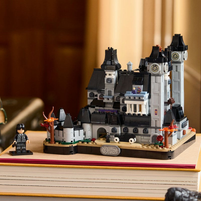 LEGO® Wednesday 76788 Akademie Nevermore