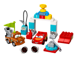 LEGO® DUPLO® ǀ Disney a Pixar – Auta 10924 Závodní den Bleska McQueena