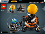 LEGO® Technic 42179 Planeta Země a Měsíc na oběžné dráze