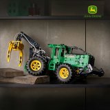 LEGO® Technic 42157 Lesní traktor John Deere 948L-II