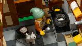 LEGO® Icons 10332 Středověké náměstí