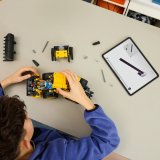LEGO® Technic 42209 Kolový nakladač Volvo L120 Electric