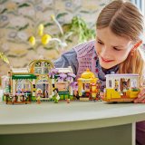LEGO® Friends 42671 Kavárna plná rostlin a květinářství