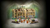 LEGO® Harry Potter™ 76445 Bradavický hrad: Hodina bylinkářství