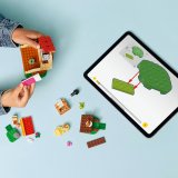 LEGO® Animal Crossing™ 77058 Goldie a její útulný dům