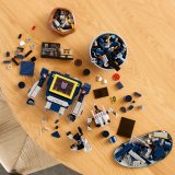 LEGO® Icons 10358 Transformers: Soundwave