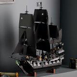 LEGO® Icons 10365 Pirátská loď kapitána Jacka Sparrowa