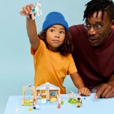 LEGO® Friends 42696 Veterinární klinika se zvířátky