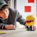 LEGO® Editions 43022 Helma Lewis Hamilton ze Scuderia Ferrari HP