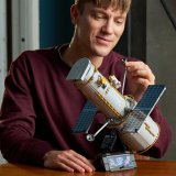 LEGO® Icons 11382 Hubbleův vesmírný dalekohled